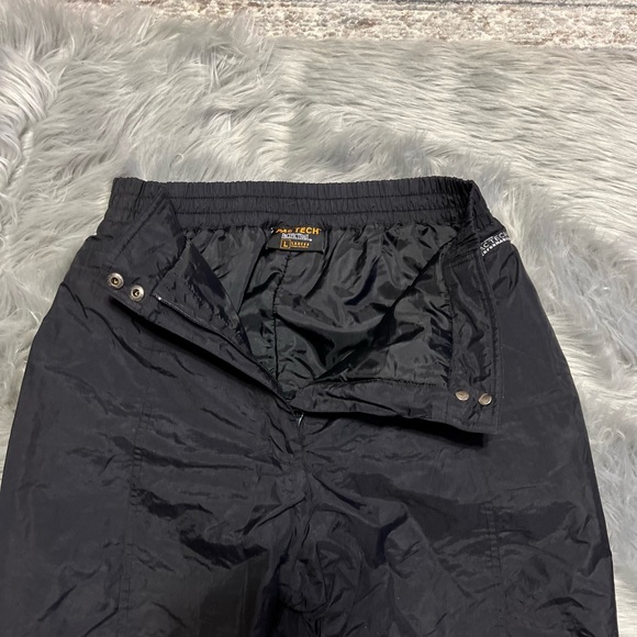 Woman’s Pac-tech Performance Black Snow Pants Size large - Picture 2 of 16